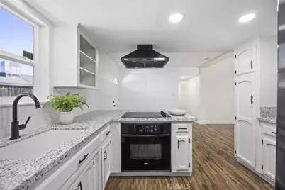 4201 Charter Oaks Avenue, Bakersfield, CA 93309 - Photo 12