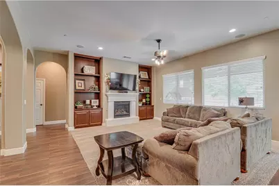 701 Christensen Court, Bakersfield, CA 93314 - Photo 6