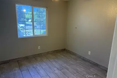 409 W Packwood, Visalia, CA 93277 - Photo 8