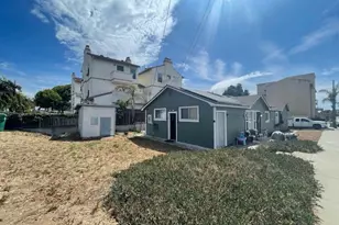 172 N 13th St, Grover Beach, CA 93433 - Photo 4