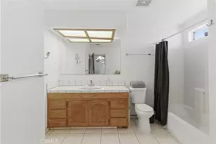 381 B, Arvin, CA 93203 - Photo 16