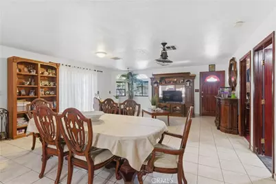 381 B, Arvin, CA 93203 - Photo 6