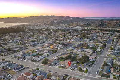 555 Newport Avenue, Grover Beach, CA 93433 - Photo 2