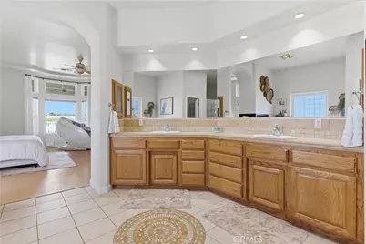 1148 Basta, Bakersfield, CA 93308 - Photo 32