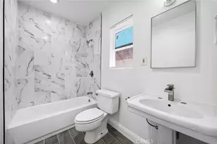 2417 Chester Ln, Bakersfield, CA 93304 - Photo 24
