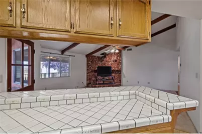 2065 Jenkins, Bakersfield, CA 93314 - Photo 18