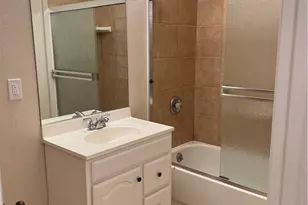 3136 W Austin Way, Fresno, CA 93722 - Photo 12