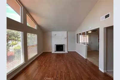 3136 W Austin Way, Fresno, CA 93722 - Photo 8