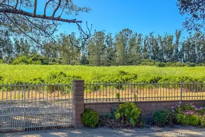 3155 Manley, Lompoc, CA 93436 - Photo 4