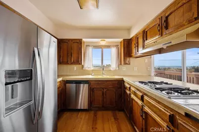 360 Ocean View Avenue, Grover Beach, CA 93433 - Photo 10
