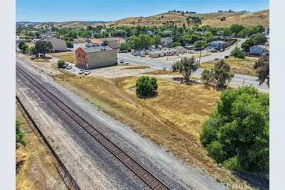 1490 Mission, San Miguel, CA 93451 - Photo 10