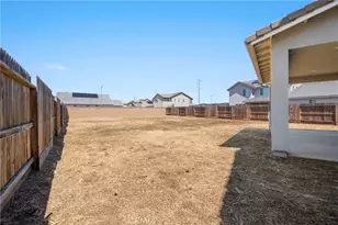 2203 N Laverne, Fresno, CA 93727 - Photo 44