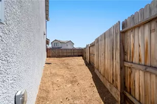 2203 N Laverne, Fresno, CA 93727 - Photo 42