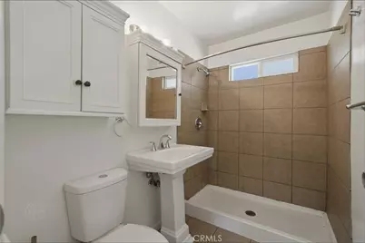 2540 Lynwood, Bakersfield, CA 93306 - Photo 18