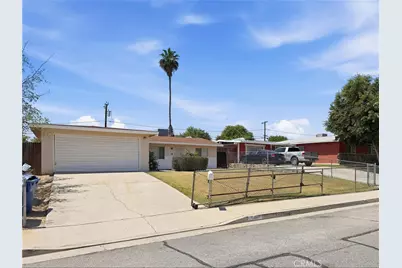 2540 Lynwood, Bakersfield, CA 93306 - Photo 1