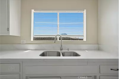 2540 Lynwood, Bakersfield, CA 93306 - Photo 14