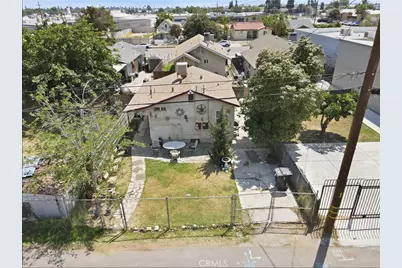 410 E 21st, Bakersfield, CA 93305 - Photo 6