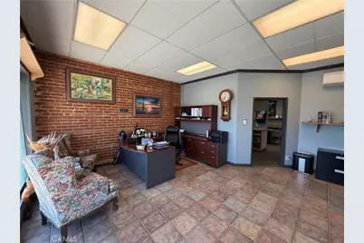 125 E Fesler Street, Santa Maria, CA 93454 - Photo 2