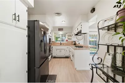2709 W Royal Oaks, Visalia, CA 93277 - Photo 24