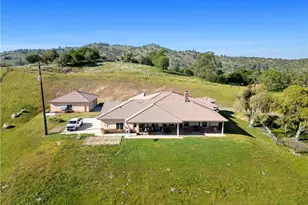 434 Bella Posta Dr, Bakersfield, CA 93308 - Photo 8
