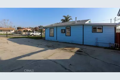 2326 Nelson, Bakersfield, CA 93305 - Photo 4