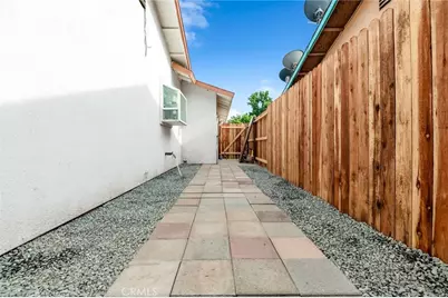 1818 W Buena Vista, Visalia, CA 93291 - Photo 14