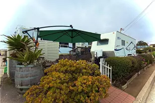 233 Surf St, Morro Bay, CA 93442 - Photo 2