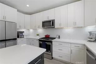 17889 Orangewood Ln, Riverside, CA 92503 - Photo 12