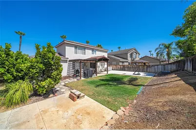 17889 Orangewood Lane, Riverside, CA 92503 - Photo 32