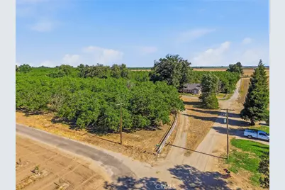 21530 Tiburico Avenue, Laton, CA 93242 - Photo 64