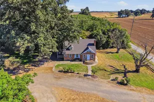 21530 Tiburico Ave, Laton, CA 93242 - Photo 6