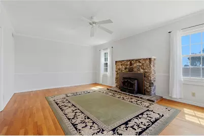 21530 Tiburico Avenue, Laton, CA 93242 - Photo 16