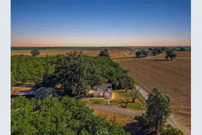 21530 Tiburico Avenue, Laton, CA 93242 - Photo 10