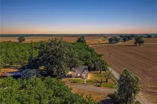 21530 Tiburico Ave, Laton, CA 93242 - Photo 10