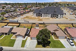128 W Pilot, Bakersfield, CA 93308 - Photo 36
