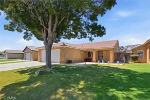 128 W Pilot, Bakersfield, CA 93308 - Photo 34