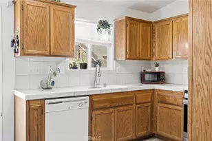 128 W Pilot, Bakersfield, CA 93308 - Photo 12