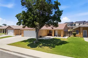 128 W Pilot, Bakersfield, CA 93308 - Photo 2