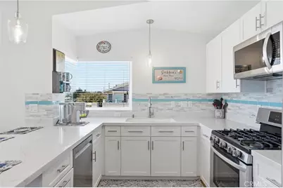 300 Mindoro Street, Morro Bay, CA 93442 - Photo 14