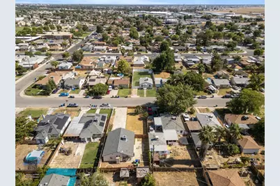 1109 Wilson Avenue, Bakersfield, CA 93308 - Photo 8