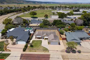 405 N V, Lompoc, CA 93436 - Photo 4