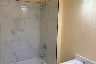 2325 Verde, Bakersfield, CA 93304 - Photo 14