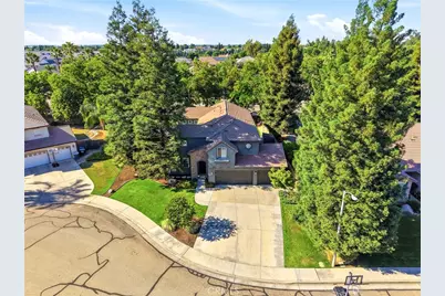4826 W Ceres Court, Visalia, CA 93291 - Photo 8