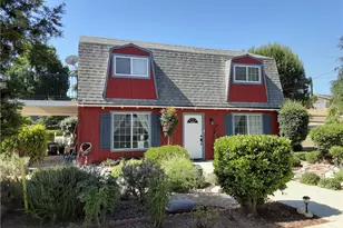 4290 E Deer Creek Way, Paso Robles, CA 93466 - Photo 2