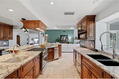 1203 N Tommy Court, Visalia, CA 93291 - Photo 18