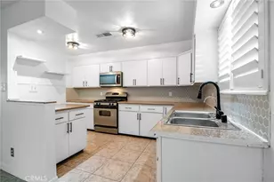 1237 S Clover, Visalia, CA 93277 - Photo 6