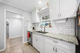 208 Glen Oaks, Bakersfield, CA 93309 - Photo 18