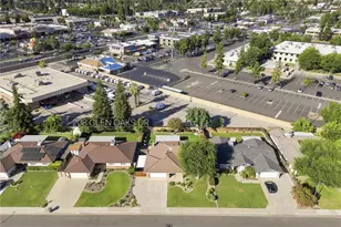 208 Glen Oaks, Bakersfield, CA 93309 - Photo 40