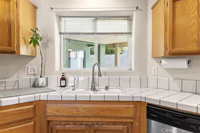 7307 Chilibre, Bakersfield, CA 93313 - Photo 12