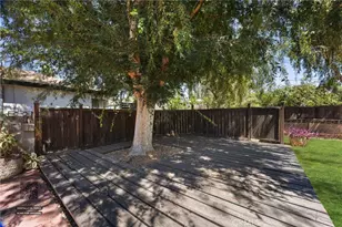 907 W Olive Ave, Redlands, CA 92373 - Photo 32